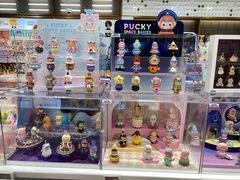 -泡泡玛特POPMART(蓝色港湾店)