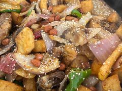 -老钟家烤羊排·敦伊阁清真餐厅胡羊焖饼