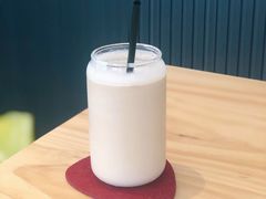 椰汁奶咖-A30 BISTRO