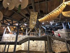 -三峡国际房车露营地(G348店)