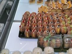 -酥大興·新国潮糕点配茶饮(龙岗万达黑金店)