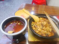 -山城欢现炒食堂(上海城店)