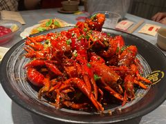 -肥肥虾庄·金牌油焖大虾(沙湖店)