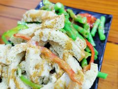 -正宗开封黄家灌汤小笼包子