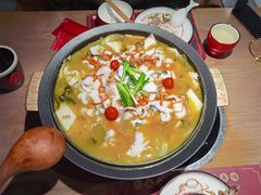 -山城外·非遗酸菜鱼(蜀都万达店)