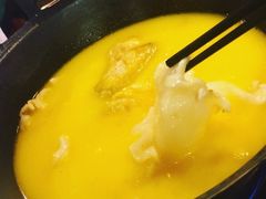 -鲜入围煮花胶鸡海鲜火锅