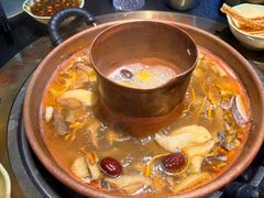 -菌自由丨野生菌火锅特色庭院餐厅(丽江古城店)