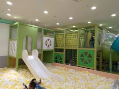 -乐之童成长中心(宝山万达店)