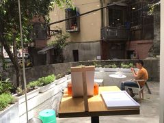 -正南齐北·老街糯米团(洪崖洞店)