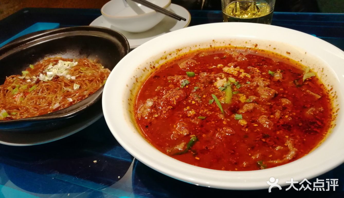 牛奶爆珠布丁好吃，米饭很香，不过点的水煮肉片