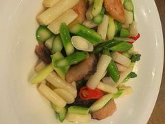 虾滑酿羊肚菌炒藕尖-榕意·川味之美(深业上城店)