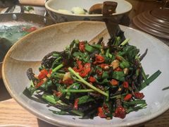 -吃饭皇帝大土家民族菜(荟聚店)