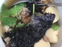 -卷心菜和避孕套餐厅(Pattaya)