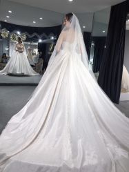 点击看大图 -艾米丽婚纱礼服