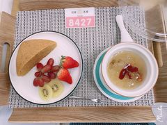 -臻儿屿月子会所(茶山店)