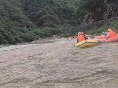 -秦岭峡谷漂流景区