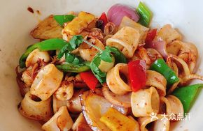 Stir-fried Fresh Squid with Ginger and Scallion