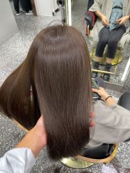 -Tloml salon
