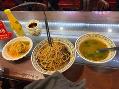 -金杨拉面王小吃面馆·牛三宝面·红烧牛肉粉