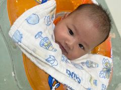 -哲学苑亲子园·早教婴儿托育·婴儿游泳(颐龙湾店)