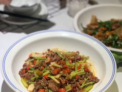 土芹菜炒黄牛肉-湘语·湖南家常菜(新洲店)