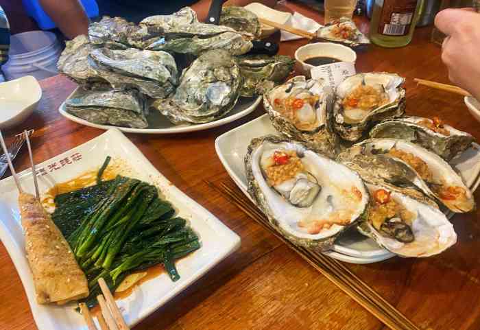 李记湛光蚝庄(白石洲总店)-"其实不是第一次过来这边吃烧烤了.只不过.