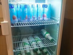 -愉肴麻辣香锅(中山路店)