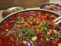 -成都你六姐·牛肉冒菜(上海环宇荟店)