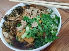 -矮子粉店1985·长沙米粉(湘春路店)