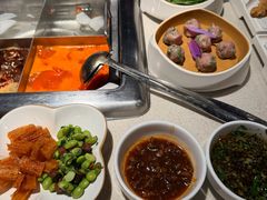 -海底捞火锅鲜切牛肉主题店(长寿路店)