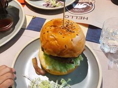 牛肉培根汉堡-遇见西木美式餐厅(体育路店)