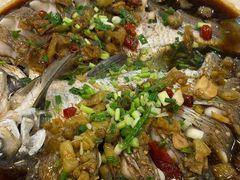 特色酱椒鱼头-小钱鱼馆(富春路店)