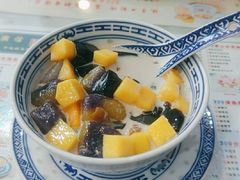 -广信牛奶甜品世家(台东店)