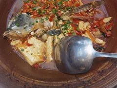 -阿瓦山寨·湘菜现炒·剁椒鱼头王(咸阳总店)