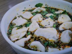 酸汤牛肉水饺-回坊马二饺子馆
