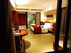 -三亚湾海居铂尔曼度假酒店