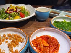 -明洞阿姨·韩式酱蟹烤肉·创意料理(三元桥店)