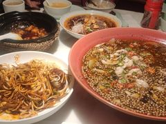 -初蓉丨遇见新川菜(亲贤街荣耀店)