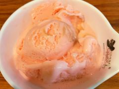 草莓冰激凌-汉巴味德(大悦城店)