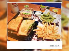 -The Habit Burger Grill 哈比特汉堡(复兴soho店)