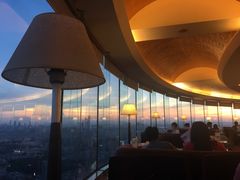 -云中捞高空旋转餐厅(商茂世纪广场店)
