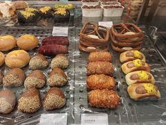 -华荣西饼(列东店)