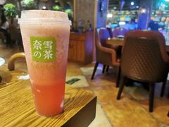 霸气冰淇淋草莓-奈雪的茶(湖滨银泰in77C区PRO店)