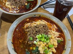 -丁丁猫重庆小面(徐州路店)