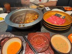 -牛YO寿喜烧·铁板烧和牛火锅自助(市府恒隆店)