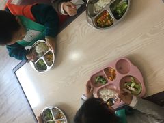 -凡育国际托育早教(大宁校区)