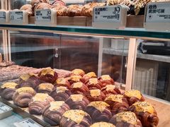 -HOT CRUSH趁热集合·现烤面包(环球港店)