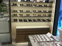-视野联行眼镜·蔡司·尼康·授权优选门店(青浦宝龙店)