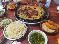 -四小区火锅·巷子里的重庆火锅(花照壁店)