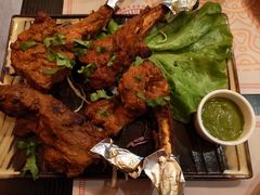 串烤羊排配以薄荷蜜汁-克比叔叔印度餐厅Kebabs on the Grille(永康路分店)